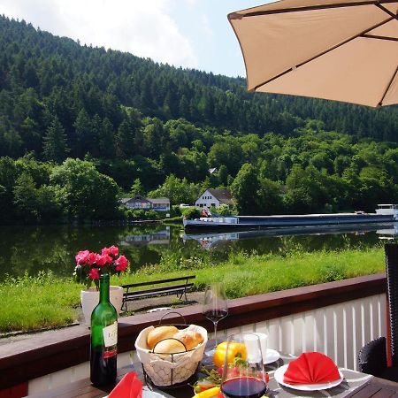 トラーベン・トラールバッハAltes Faehrhaus An Der Mosel Anno1633アパートメント エクステリア 写真